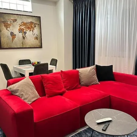 Skyen Luxury Lägenhet *
